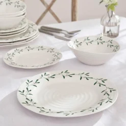 Portmeirion Sophie Conran Mistletoe 12 Piece Dinner Set Hot