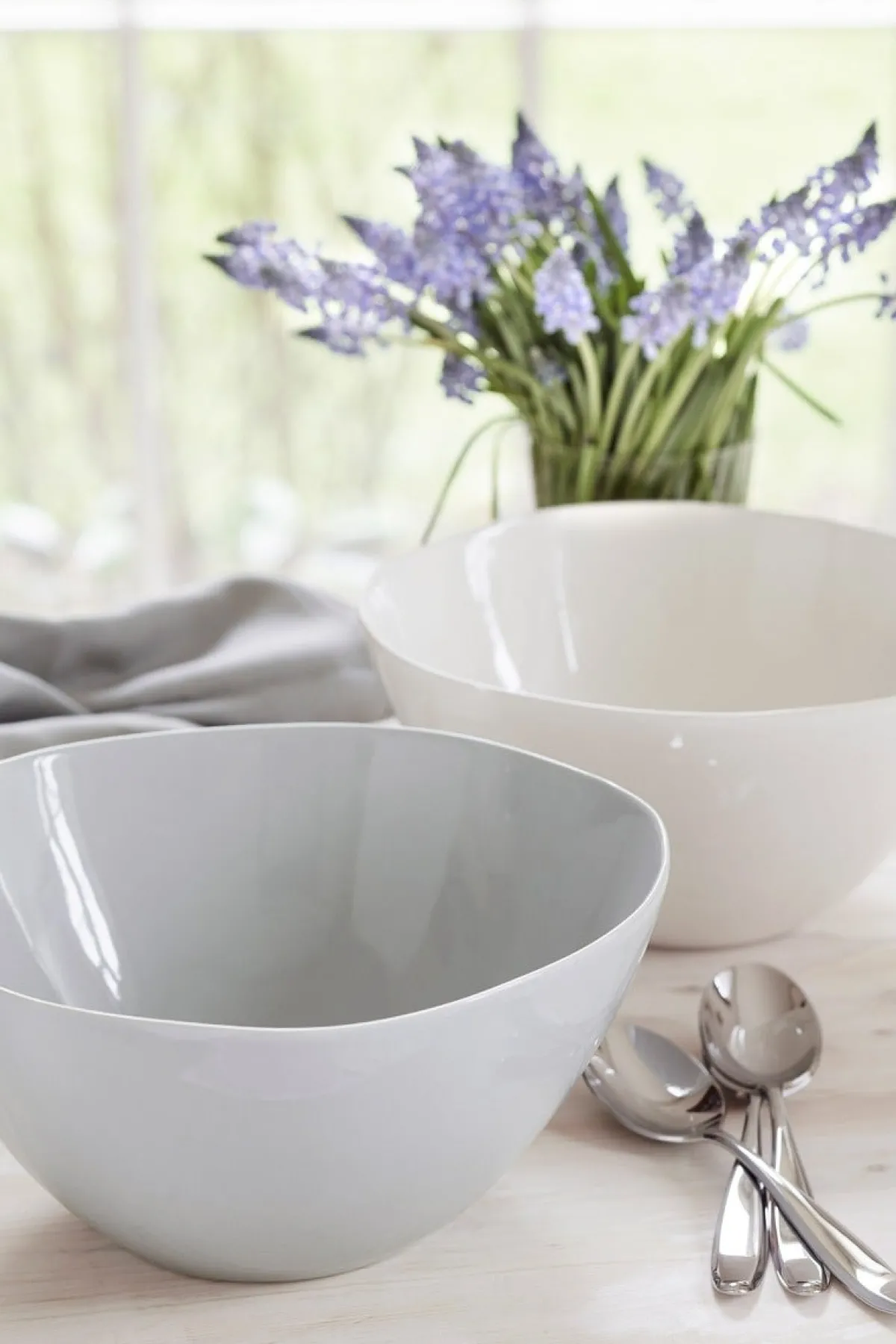 Portmeirion Sophie Conran Arbor Serving Bowl, Grey Hot