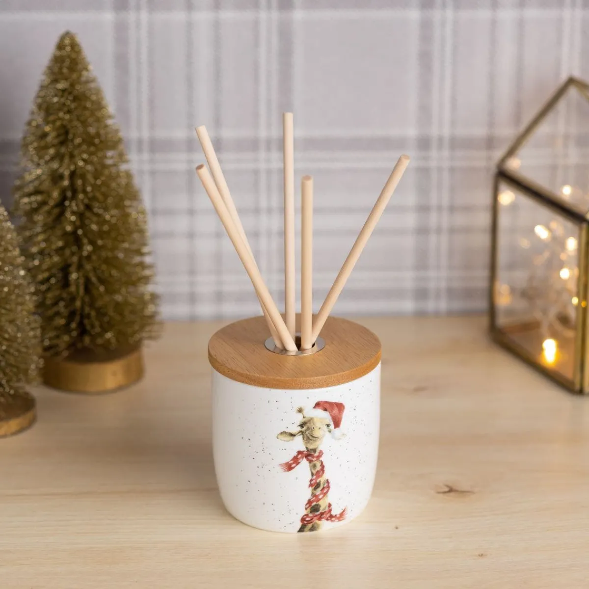 Wrendale Designs Festive Giraffe Reed Diffuser Clearance